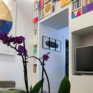 https://lily-apartment-napoli.hotels-amalfi.com