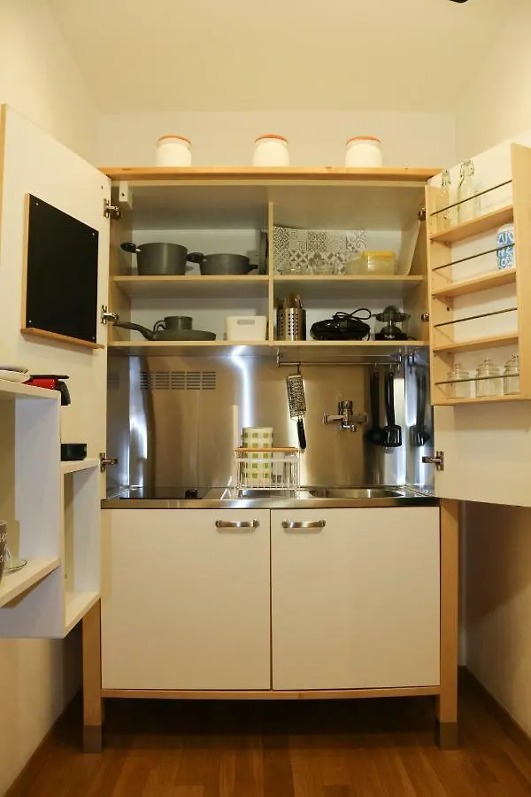 Le Bb Apartment Bari 0*,  Italy